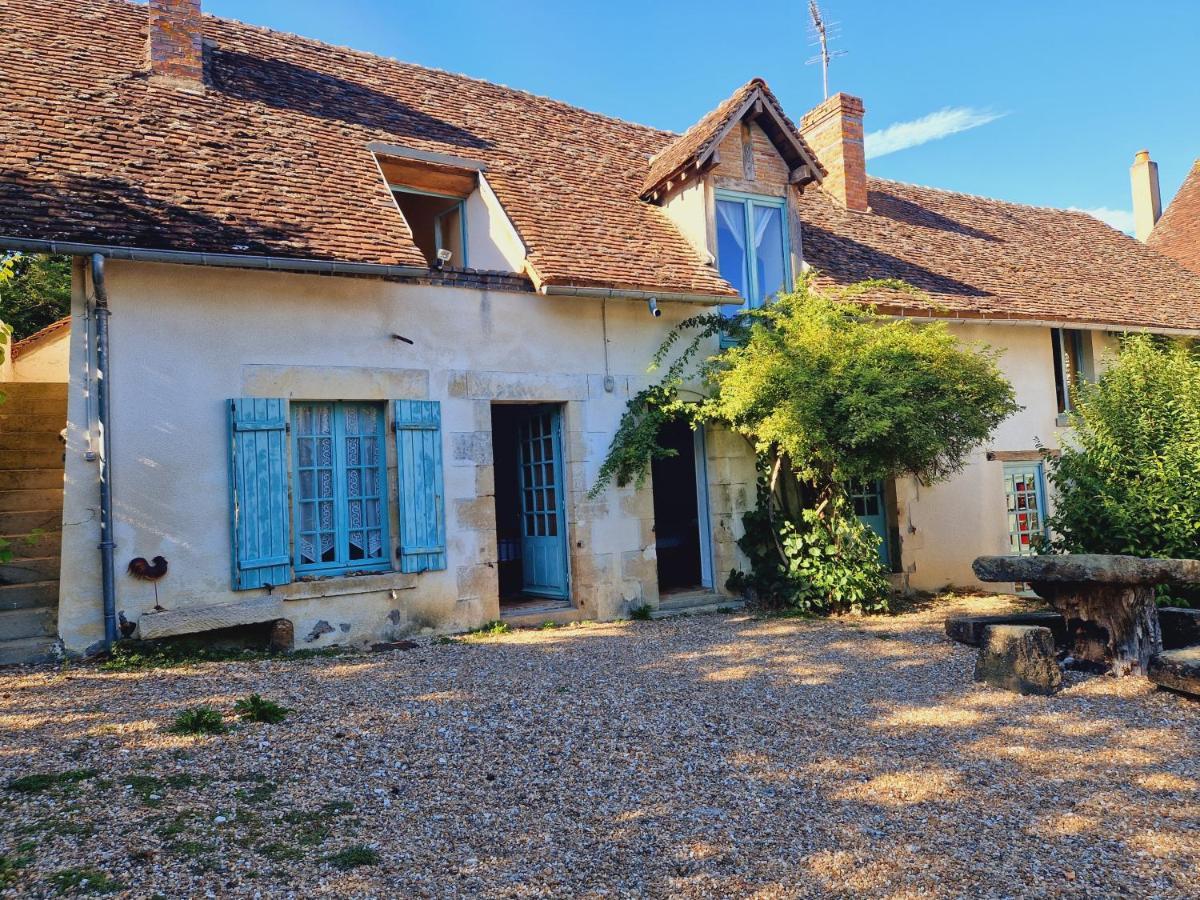 Ferme Equestre & Chambres D'Hotes Gateau Stables Proche Guedelon Saint-Amand-en-Puisaye Exterior photo
